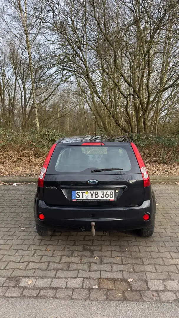 Ford Fiesta 1.3 Ghia - 2