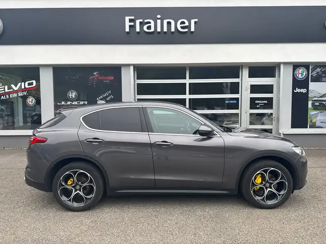 Alfa Romeo Stelvio Super AWD 2,2 190PS