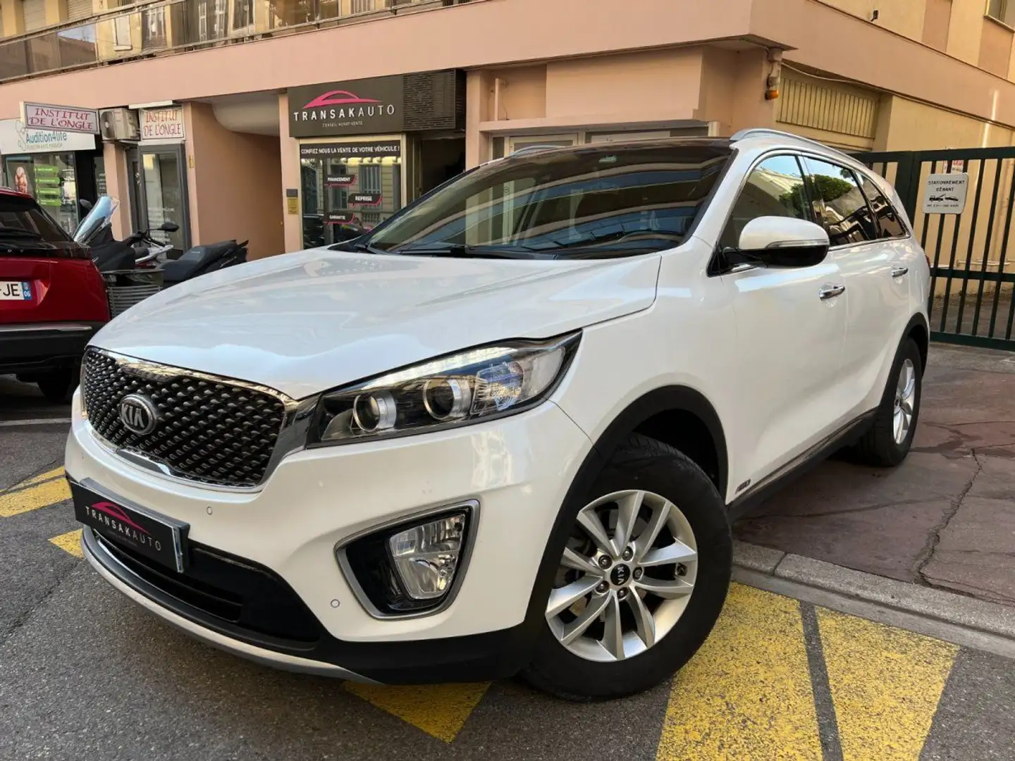 Kia Sorento 2.2l CRDI 200 CV 4x4 7pl Premium Bmv6 Toit Panoram Blanc - 1