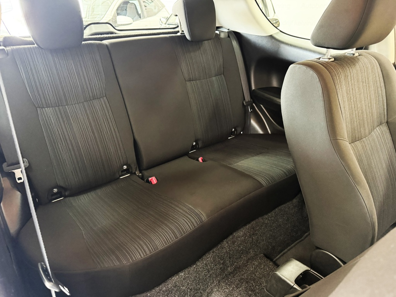 Suzuki Swift 1.2 Base EASSS — photo 25
