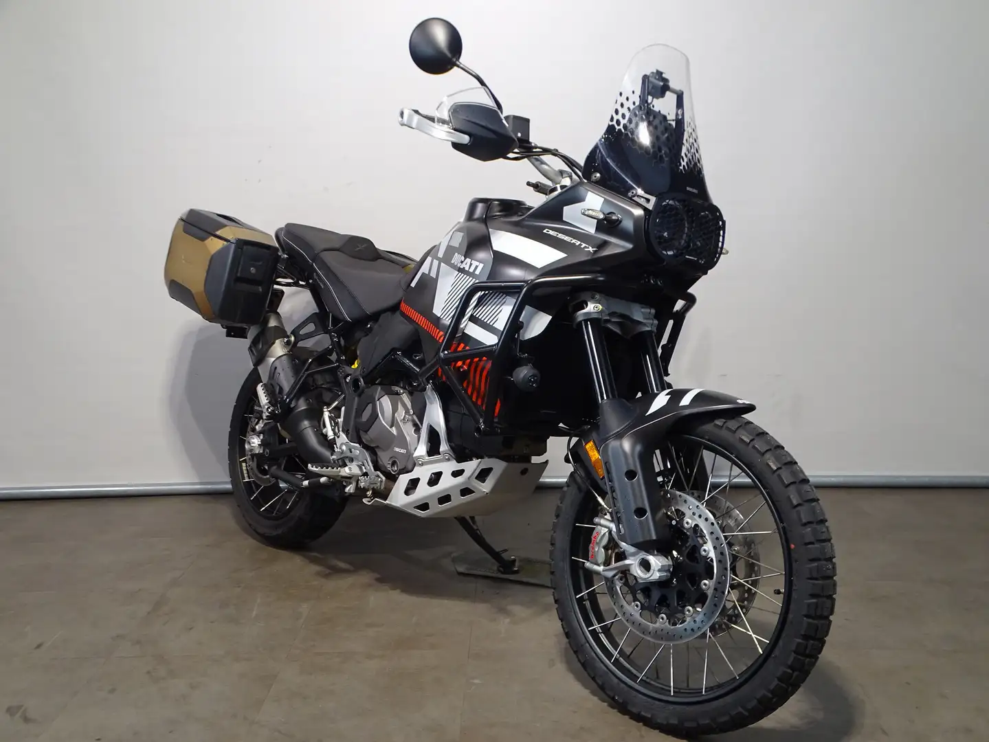 Ducati DesertX Gris - 2