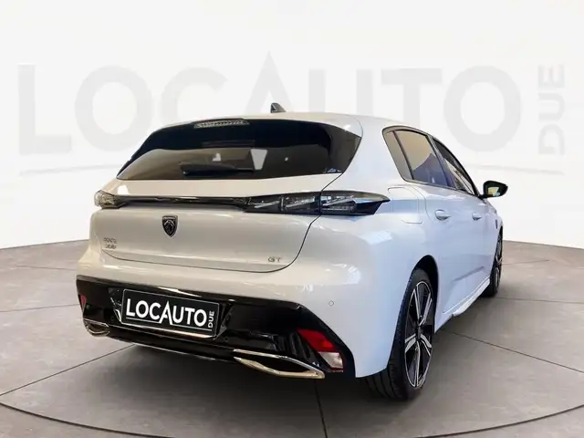 Peugeot 308 view 4