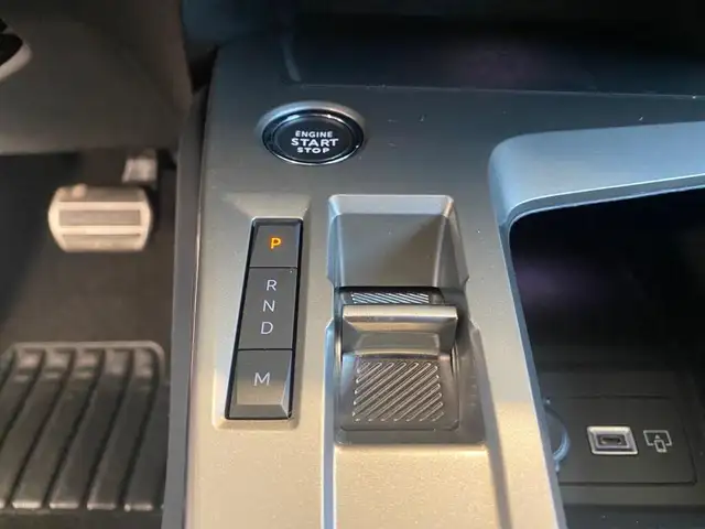 Peugeot 308 view 11