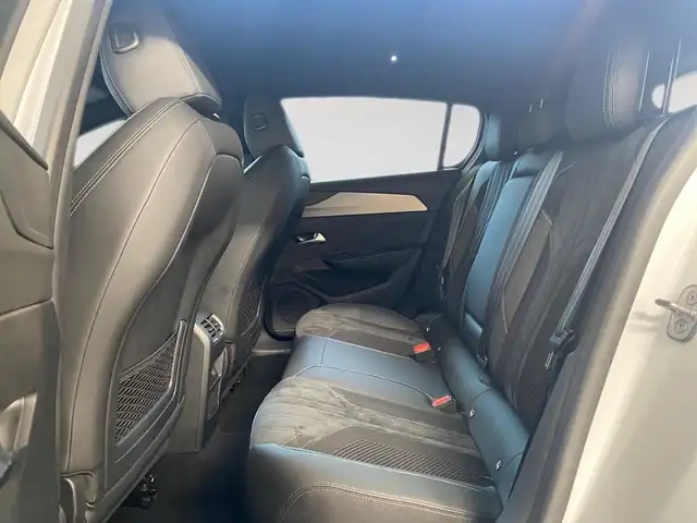 Peugeot 308 view 8