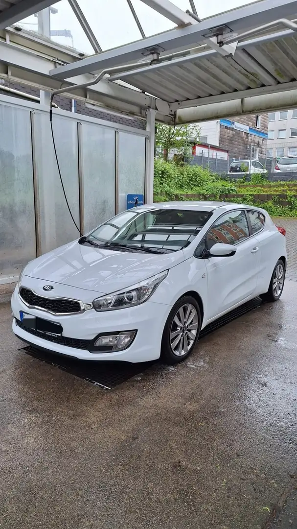 Kia Ceed / cee'd kia  ceed 1.6 GDI sehr tolle Angebot - 1