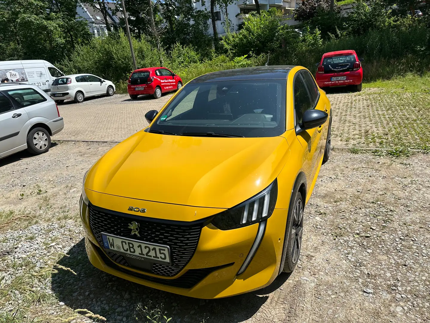 Peugeot 208 208 PureTech 130 EAT8 GT Yellow - 1