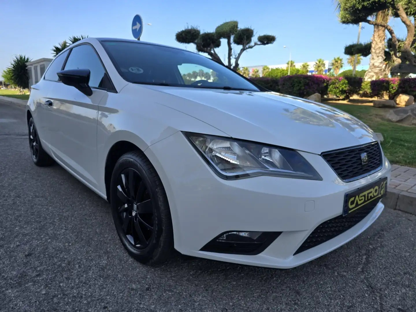 SEAT Leon SC 1.6TDI CR S&S Style 105 Blanco - 1