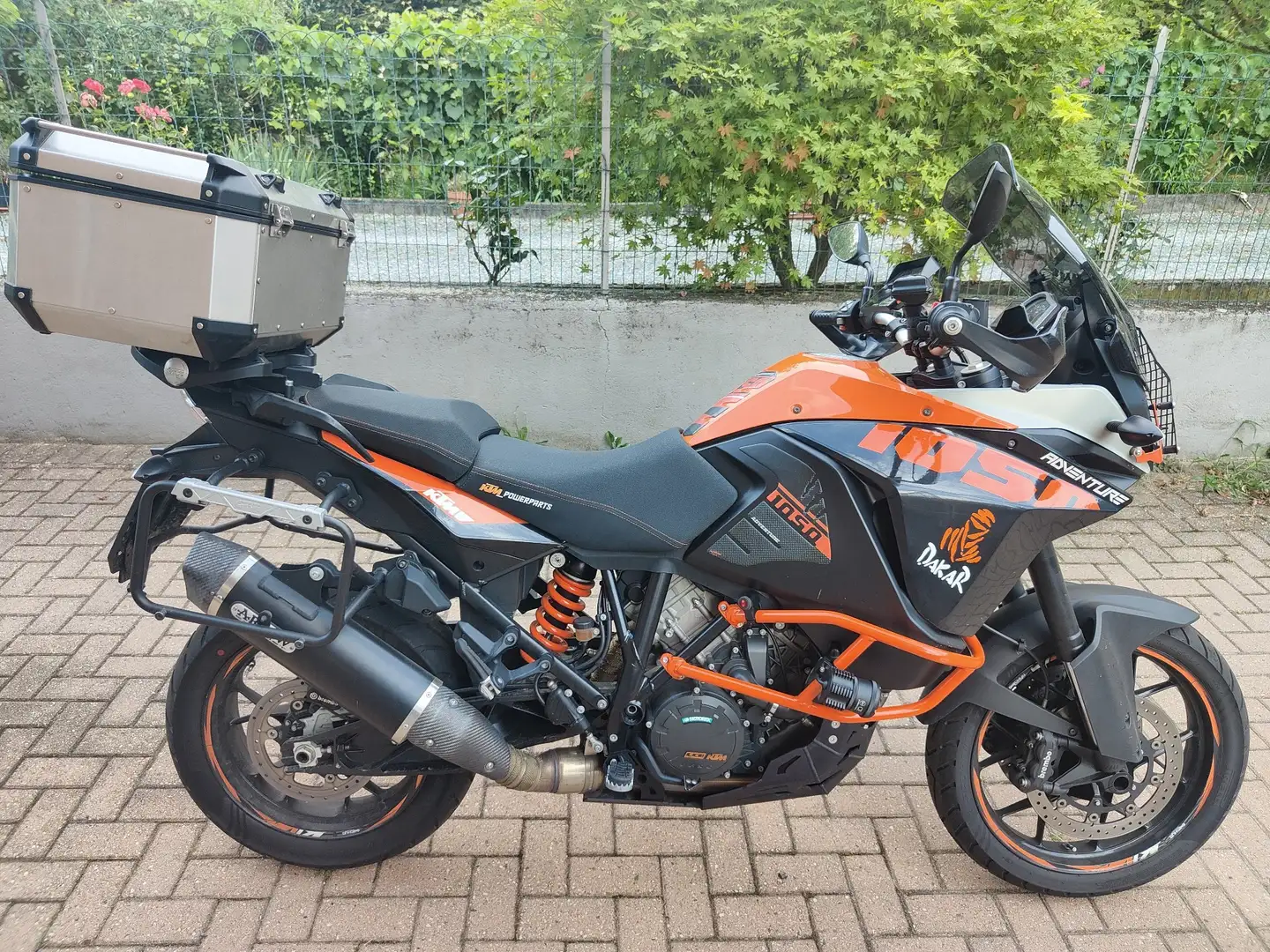 KTM 1050 Adventure Orange - 1