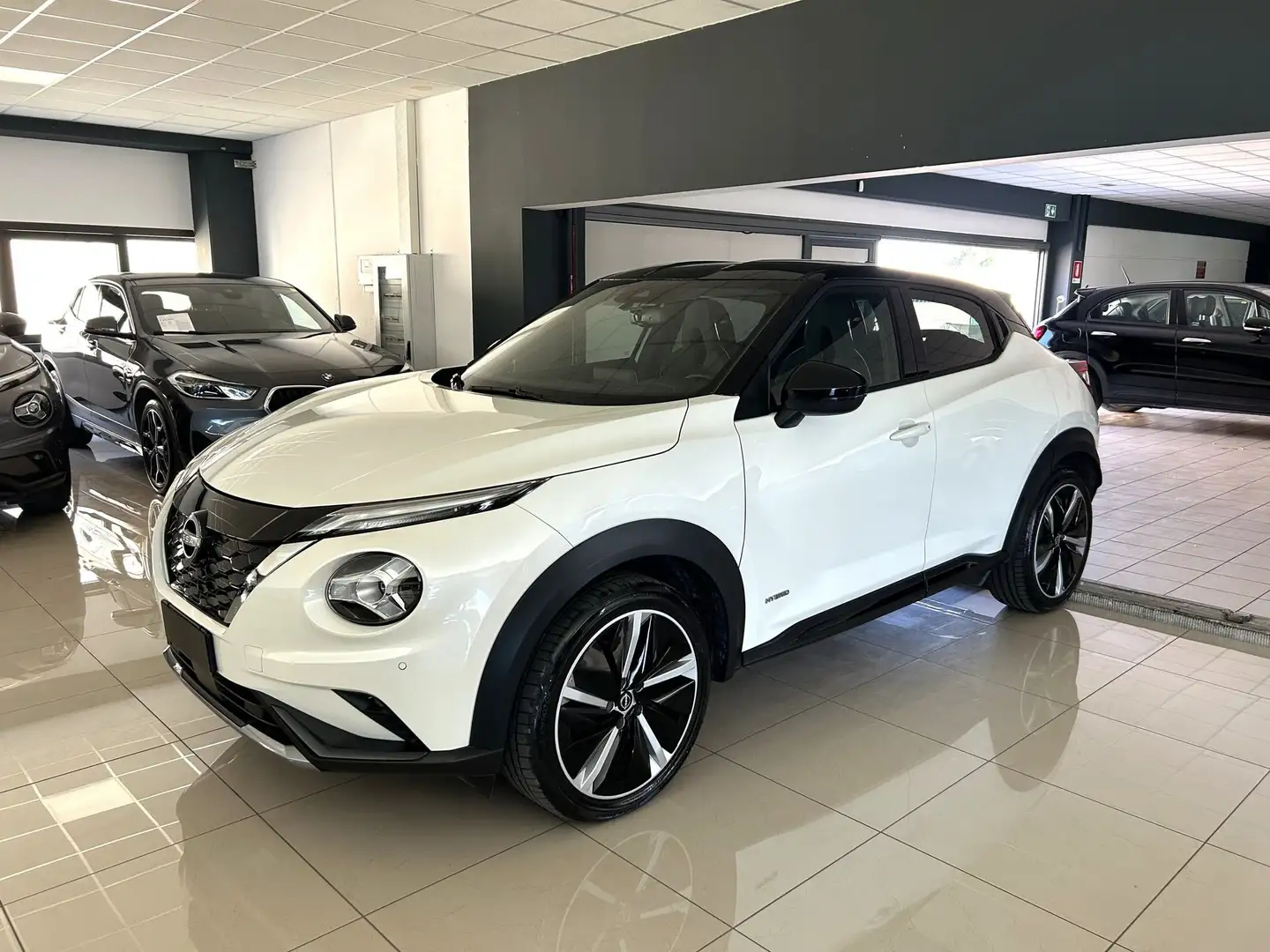 Nissan Juke 1.6 HEV N-Design Bose Bianco - 1