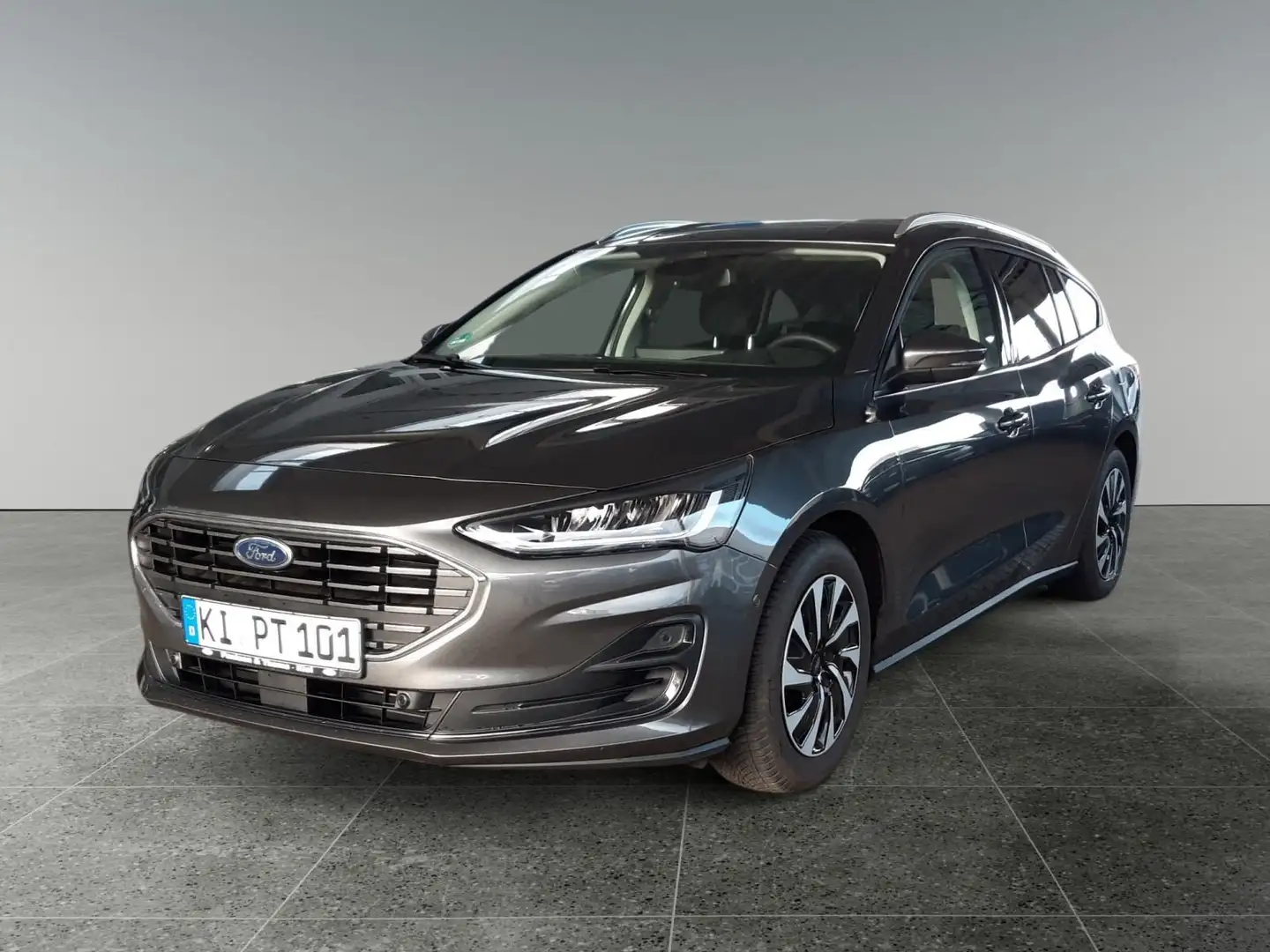 Ford Focus Titanium Grau - 1