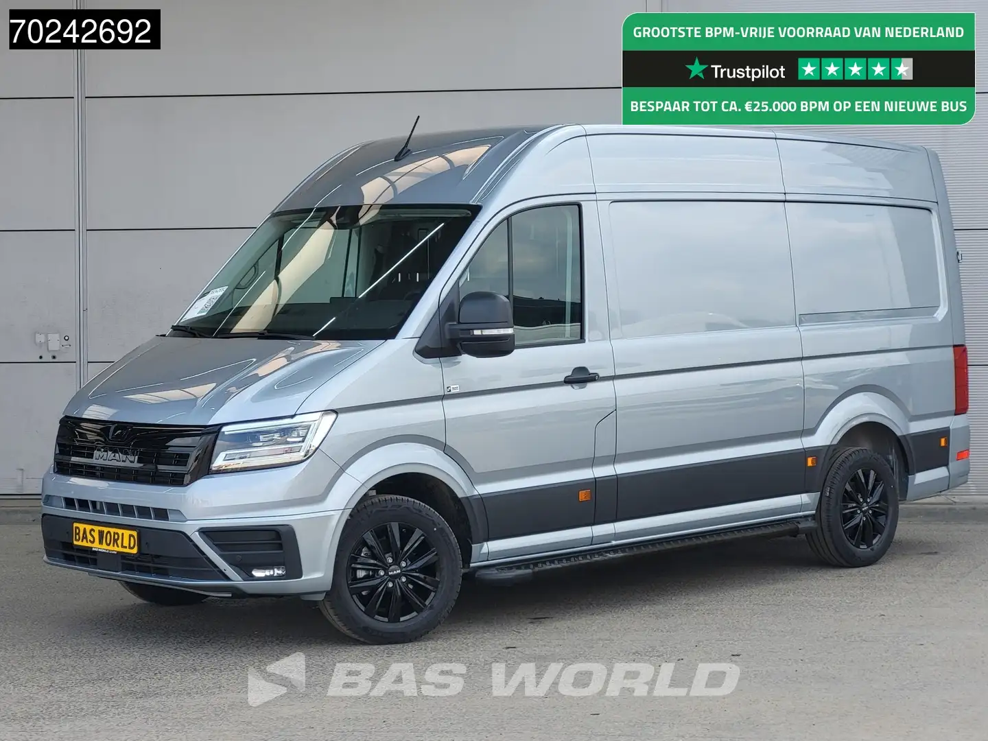 MAN TGE 3.180 Automaat 2025 Black Edition Model Facelift L Zilver - 1