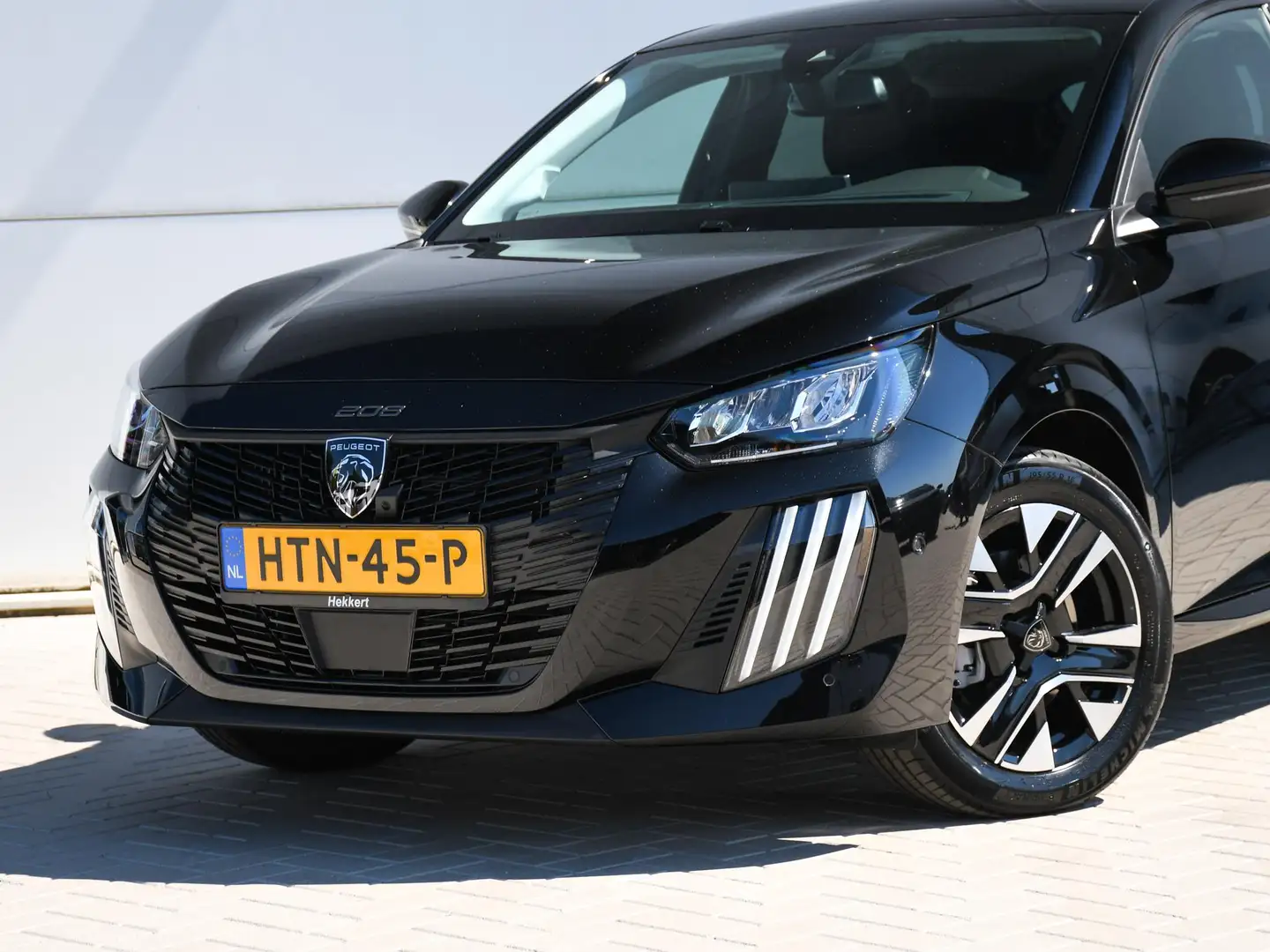 Peugeot 208 Allure 1.2 Hybrid 110 pk Automaat DODE HOEK | 16'' Zwart - 2