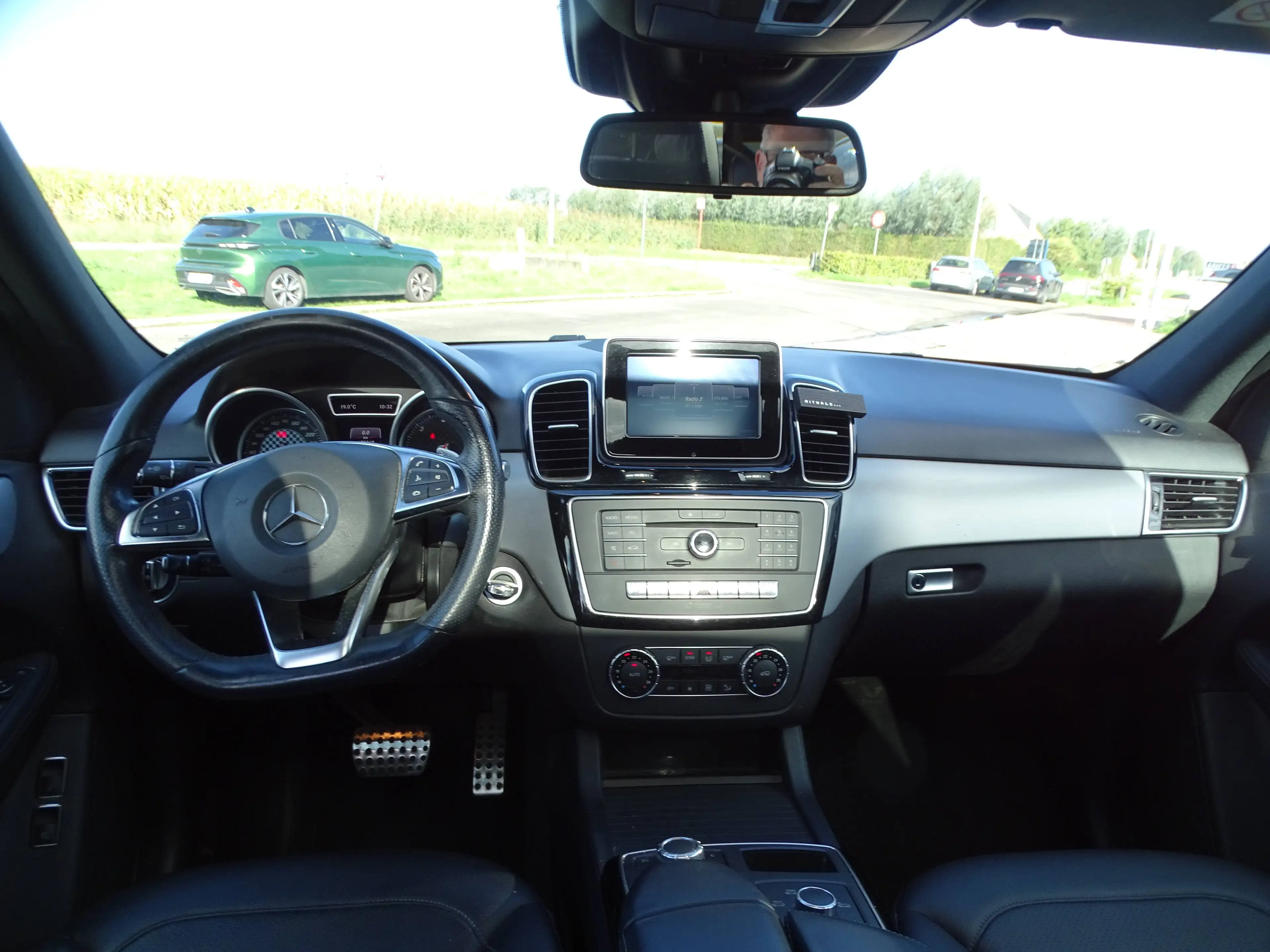 Mercedes-Benz GLE 250 GLE 250 d 4-Matic — photo 13