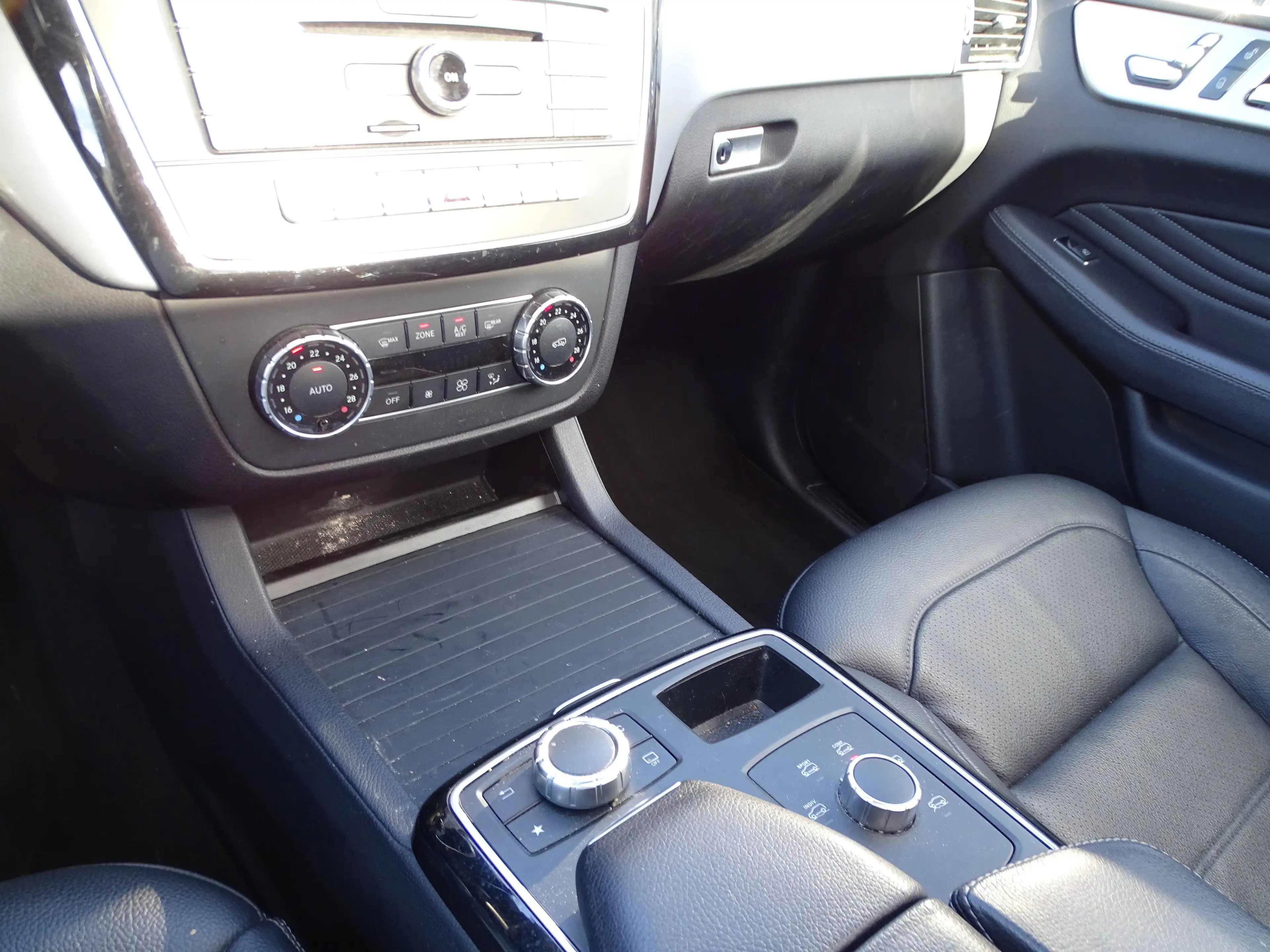 Mercedes-Benz GLE 250 GLE 250 d 4-Matic — photo 12