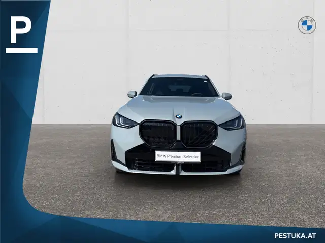 BMW X3 view 2