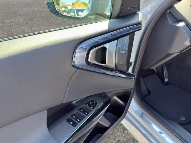 BMW X3 view 9