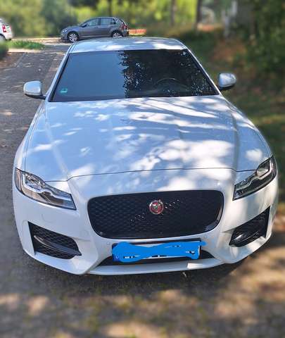 Imagine Jaguar XF XF 20d Aut.R-Sport Ingenium Edition