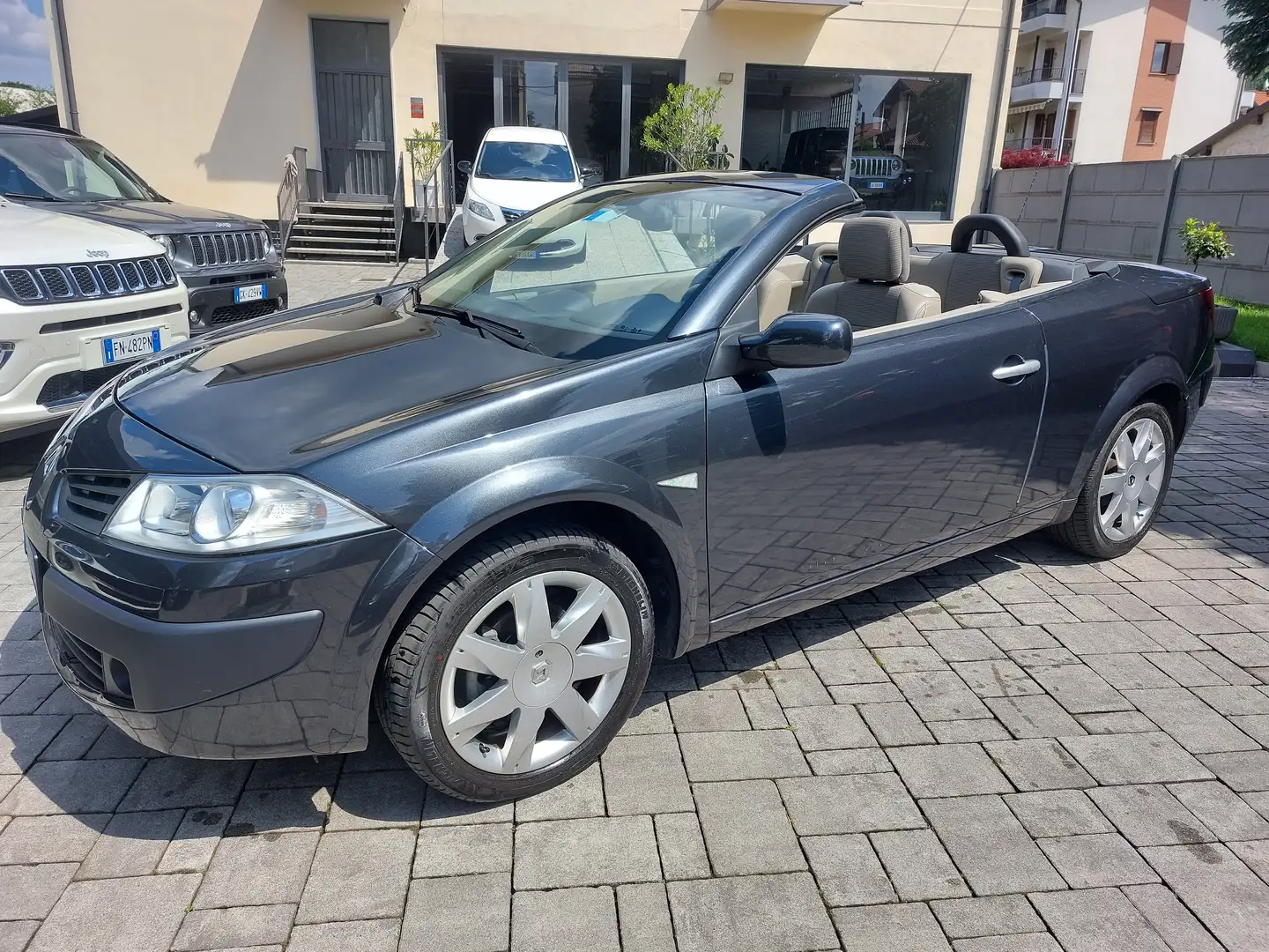 Renault Megane Megane CC 1.5 dci tagliandata pari al nuovo Grey - 1