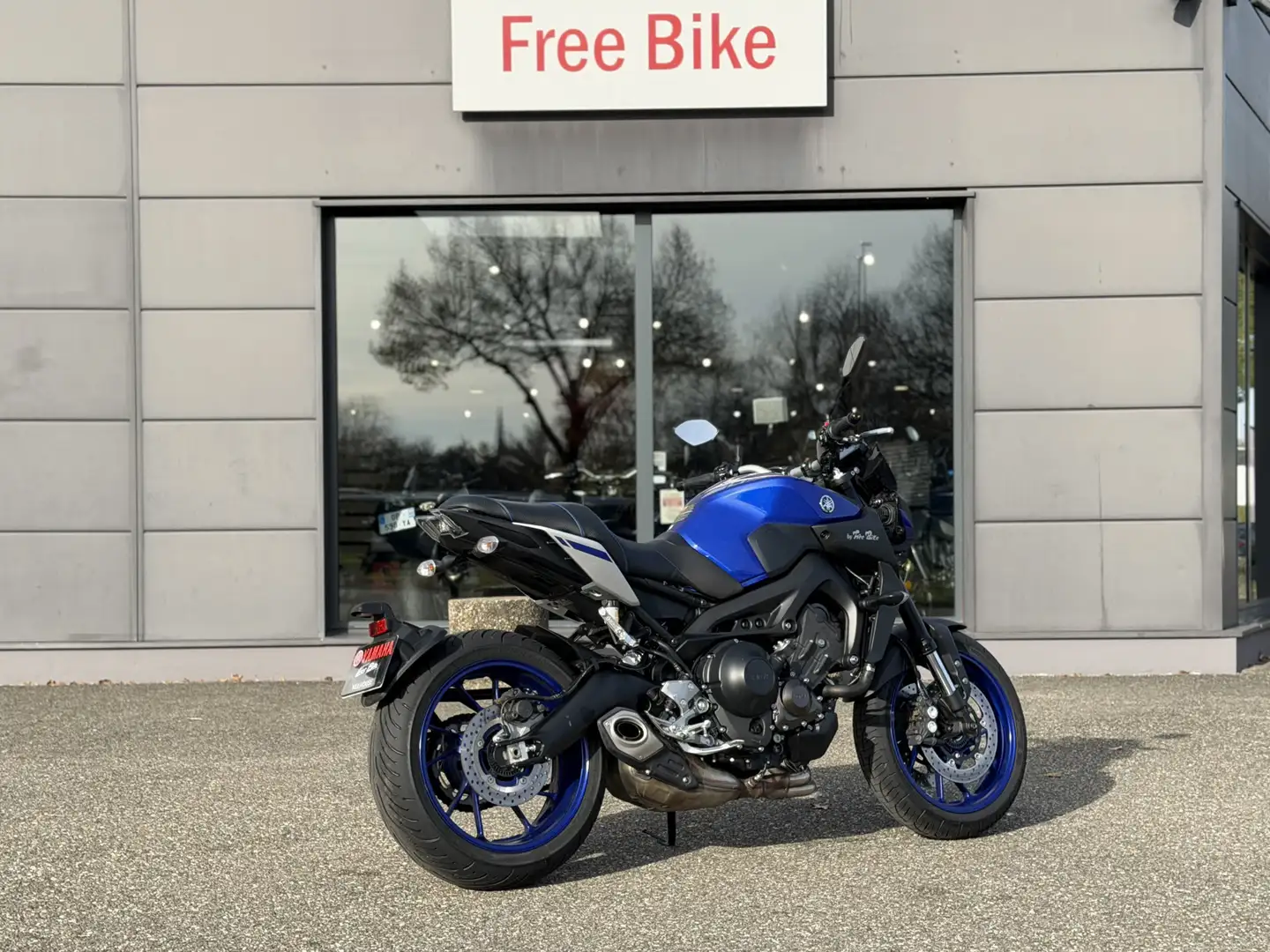 Yamaha MT-09 Bleu - 2