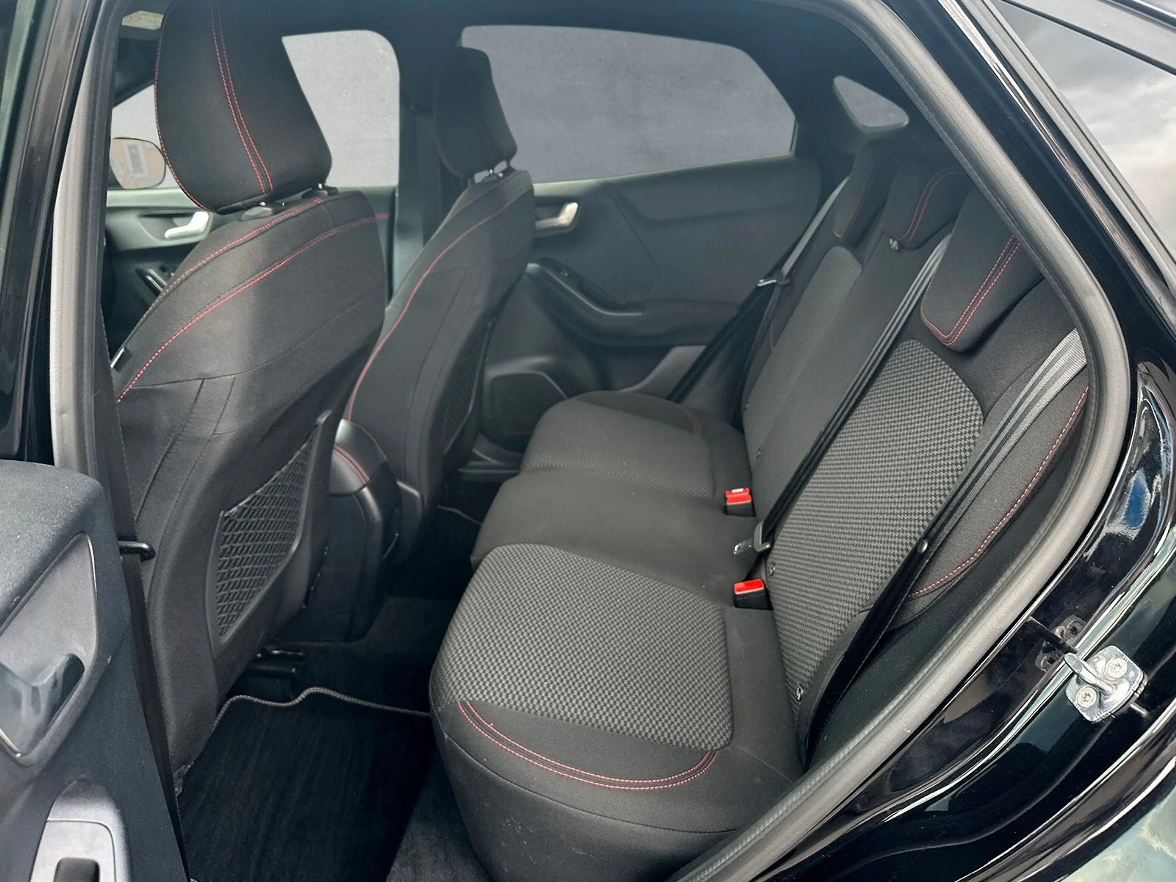 Ford Puma ST-Line — photo 10