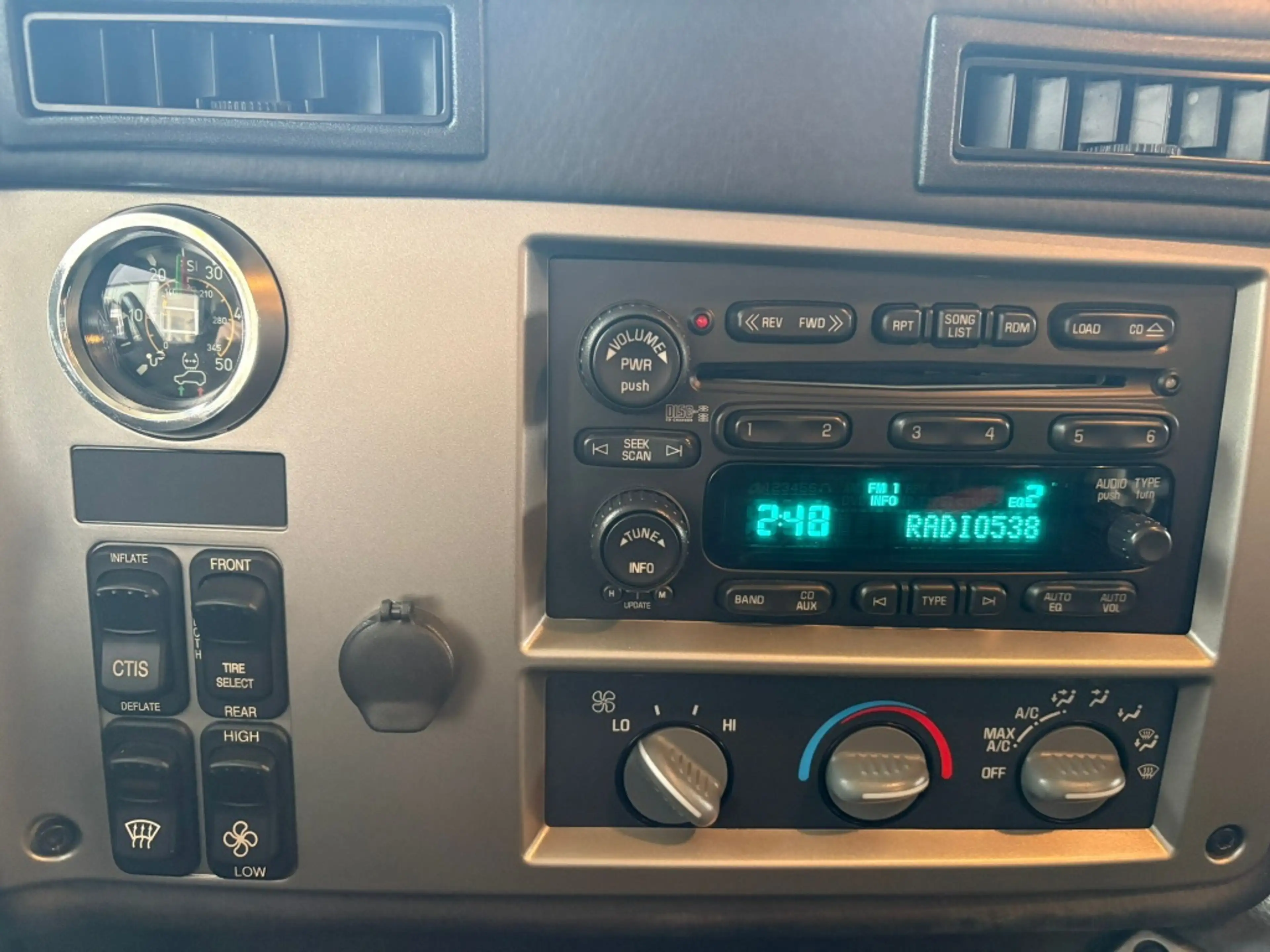HUMMER H1 H1 Alfa duromax 6.6 — photo 9