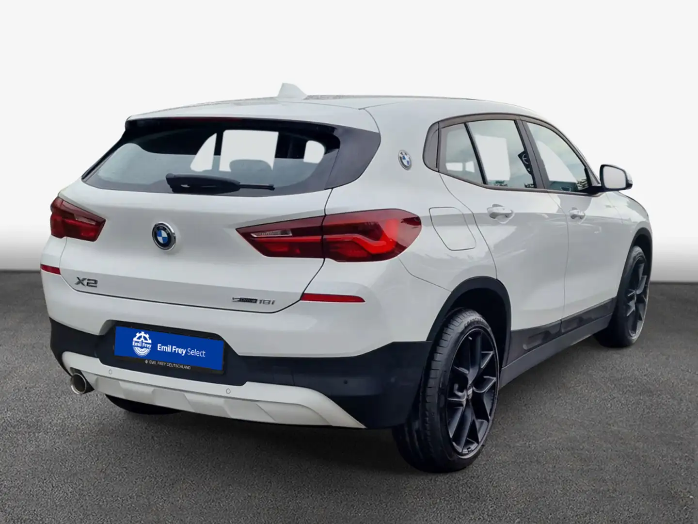 BMW X2 sDrive18i Aut. Advantage *SHZ*PDC*Navi* White - 2