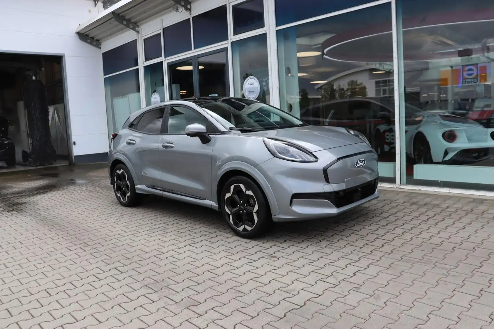 Ford Puma Gen-E PREMIUM 46,8 kWh 0,0% FIN* PANORAMA Silber - 1