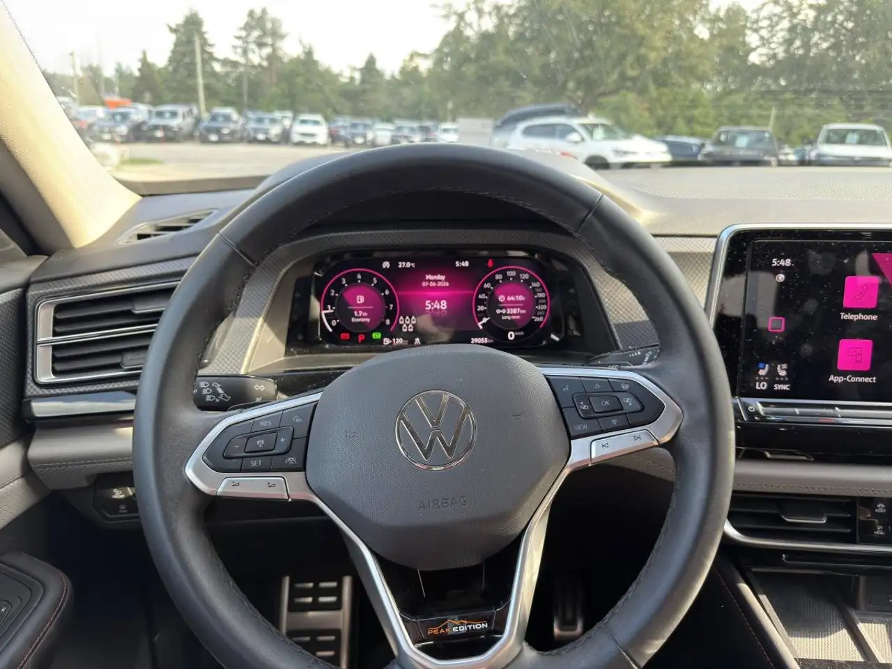 Volkswagen Atlas снимка Volkswagen Atlas