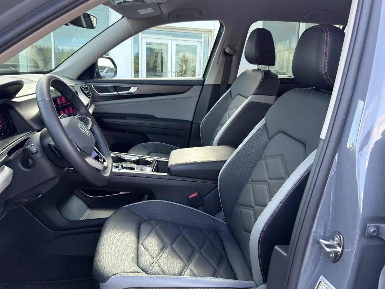 Volkswagen Atlas снимка Volkswagen Atlas