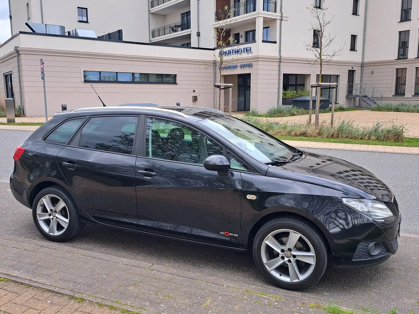 SEAT Ibiza Copa - Sportpaket/Sitzh./Tempomat Černá - 2