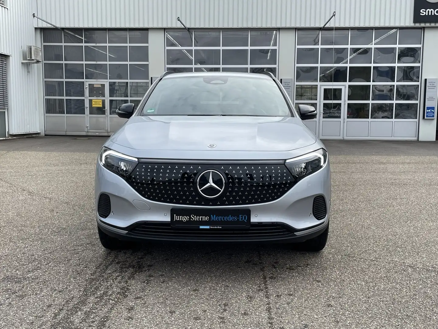 Mercedes-Benz EQA 300 EQA 300 4M ELECTRICART+NIGHT+KAM+SOUND+KEYL+AMBI Argento - 2