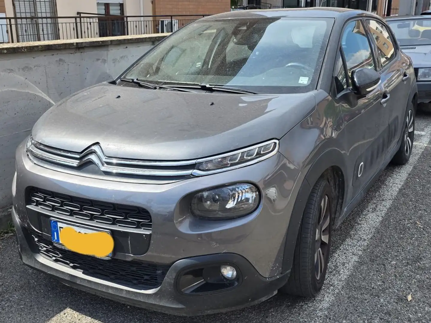 Citroen C3 C3 III 2017 1.2 puretech Shine s Gris - 1