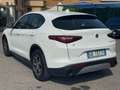 Alfa Romeo Stelvio 2.2 t Business Q4 190cv auto Blanc - thumbnail 4