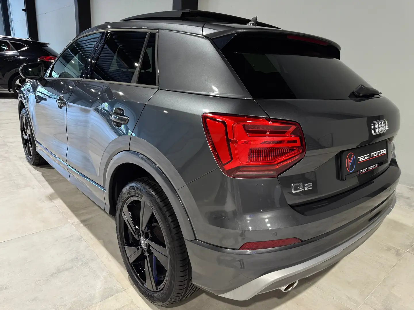 Audi Q2 S-LiNE" 30TDi 116CV GRiS DAYTONA PANO NAVi CUiR ++ Gris - 2
