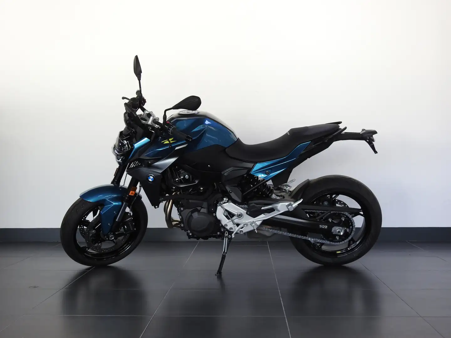BMW F 900 R Blauw - 2