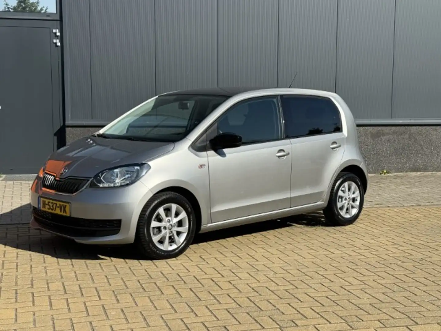 Skoda Citigo 1.0 Greentech Style Airco Grijs - 1