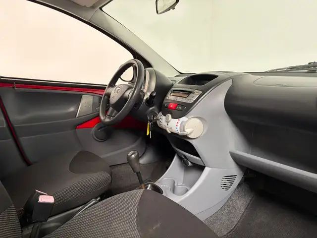 Toyota Aygo view 3