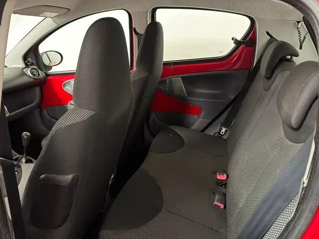 Toyota Aygo view 15