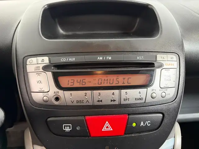 Toyota Aygo view 11