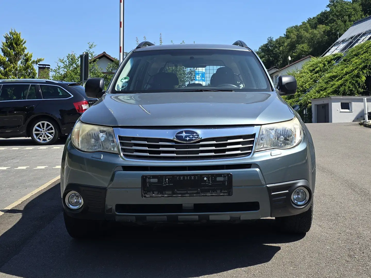 Subaru Forester 2.0X, Tüv Kupplung Zahnr. Neu, AHK 2000KG,Klima Grün - 1