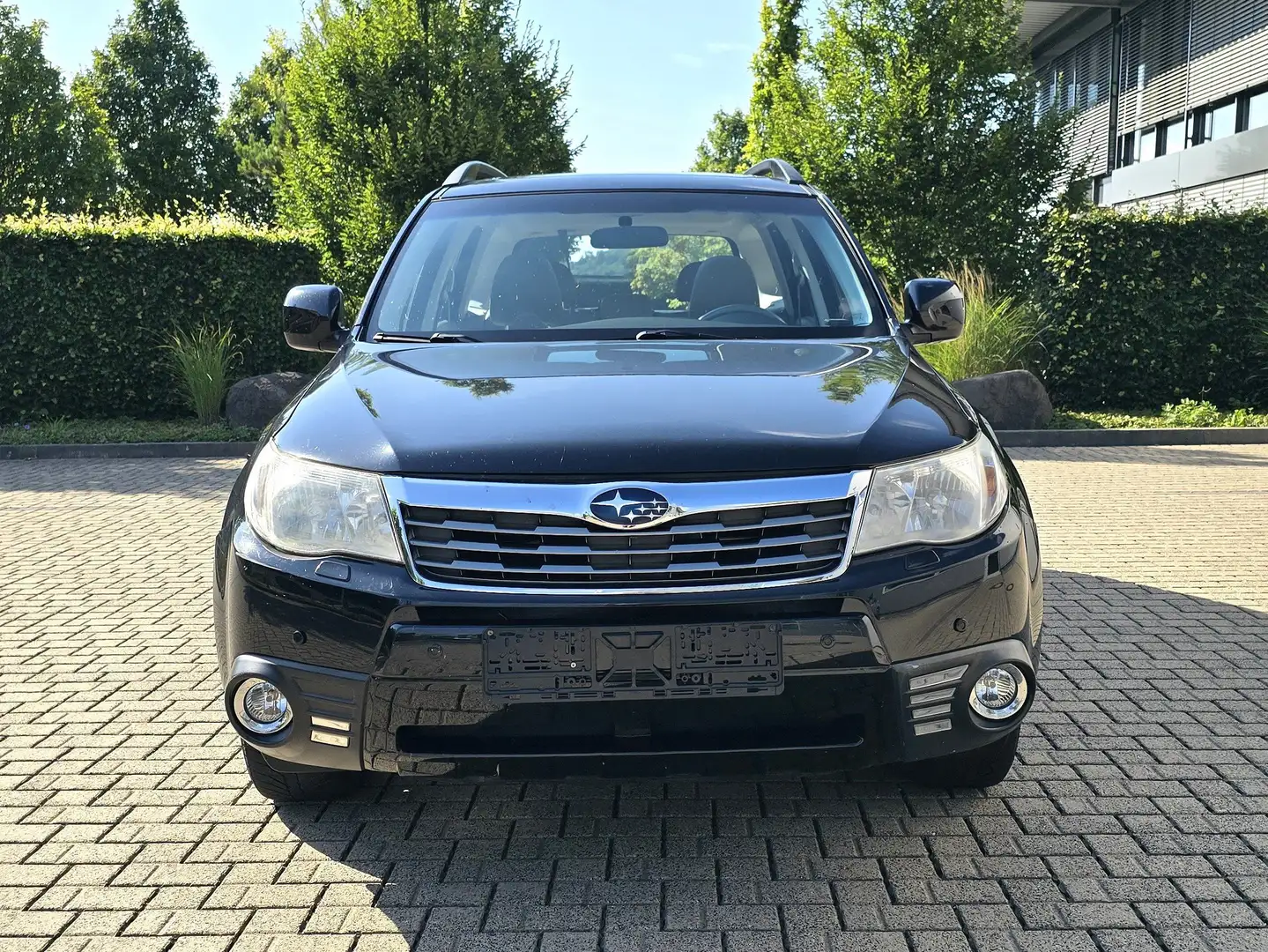 Subaru Forester 2.0X, Tüv Kupplung Zahnr. Neu, AHK 2000KG,Klima Černá - 1