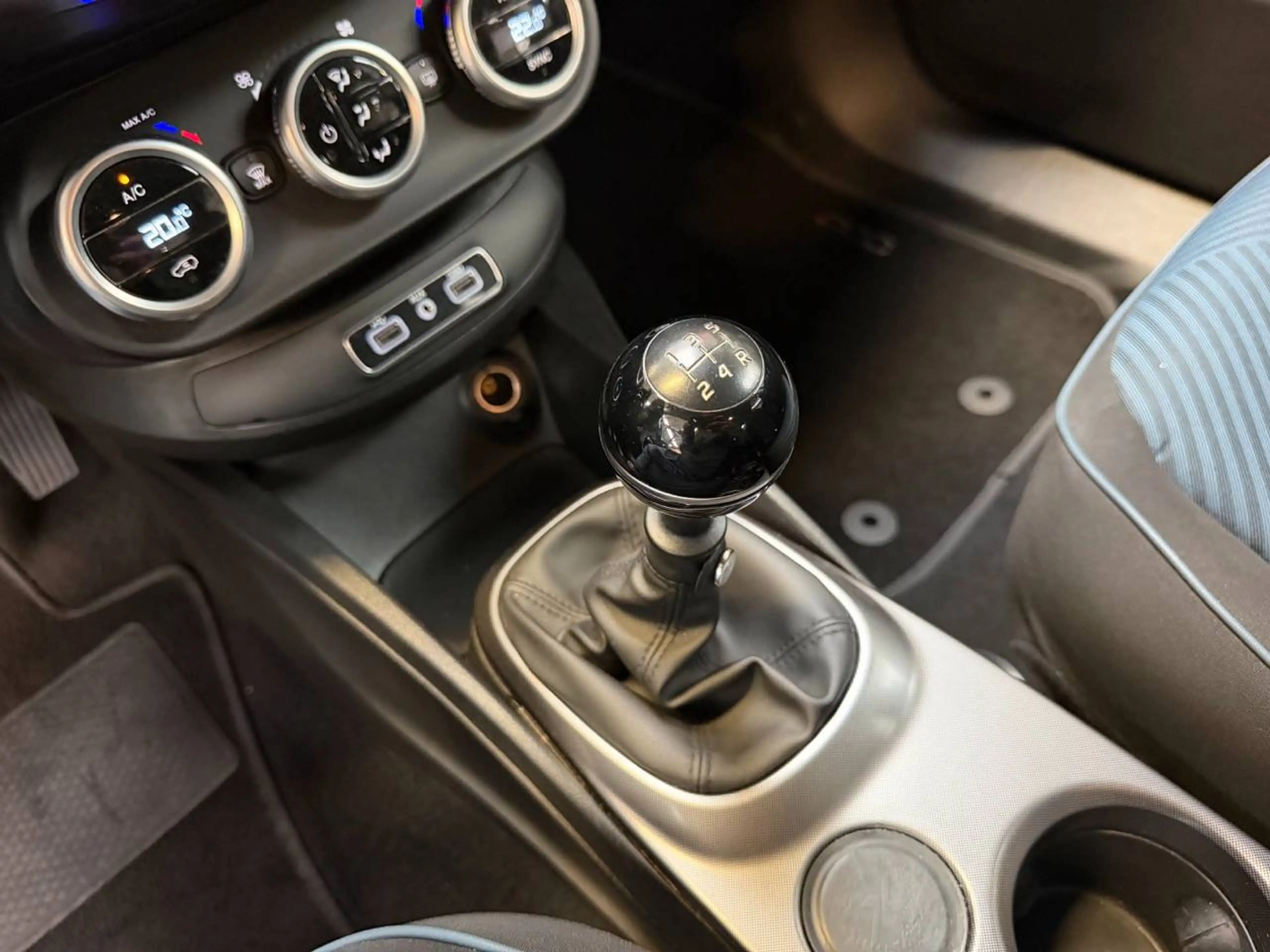 Fiat 500X 500X 1.6i E-torq Mirror — photo 13