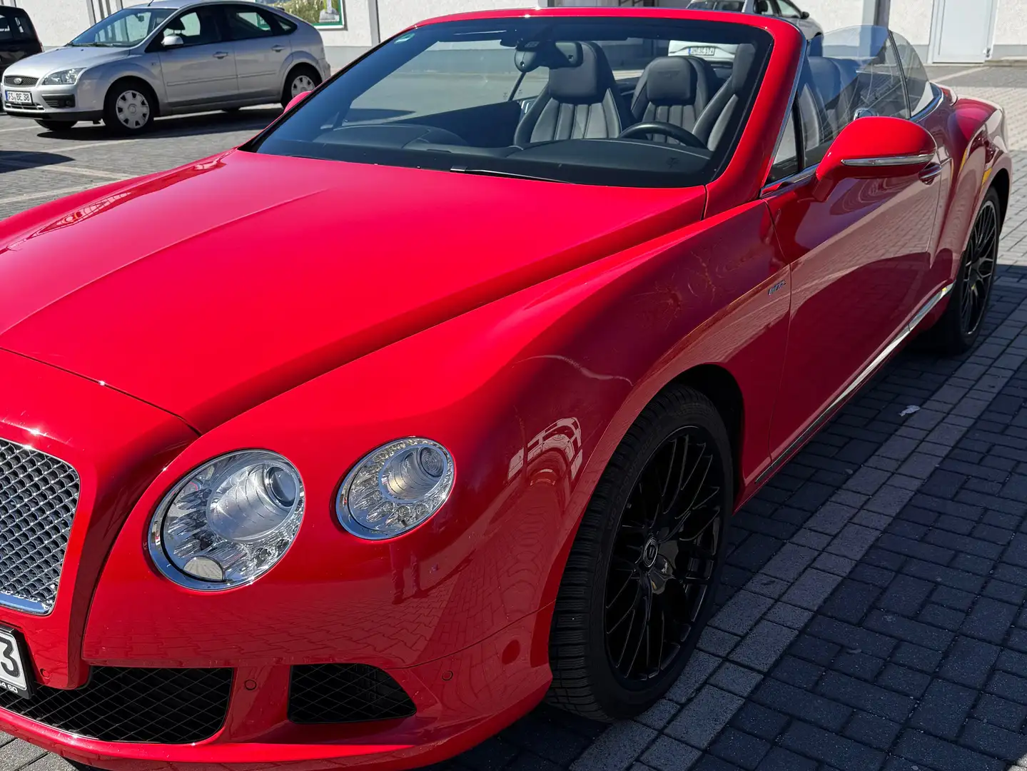 Bentley Continental GTC Cabrio Червоний - 1
