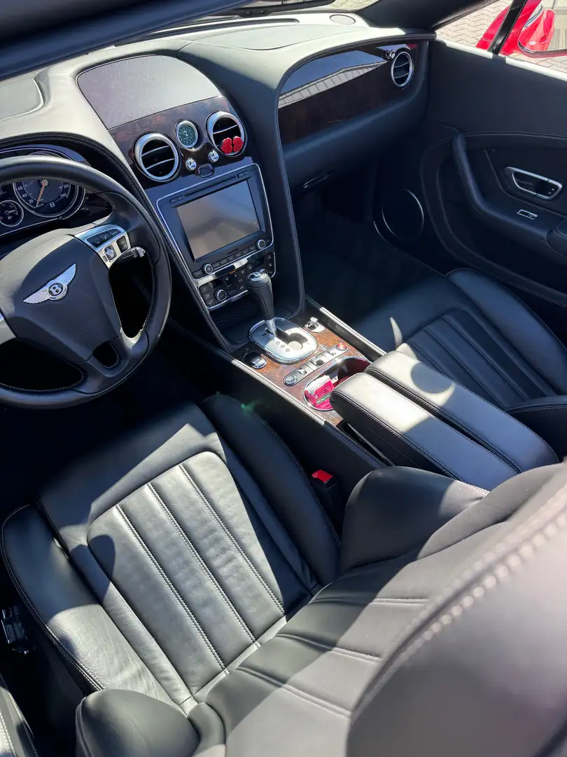Bentley Continental GTC Cabrio Червоний - 2