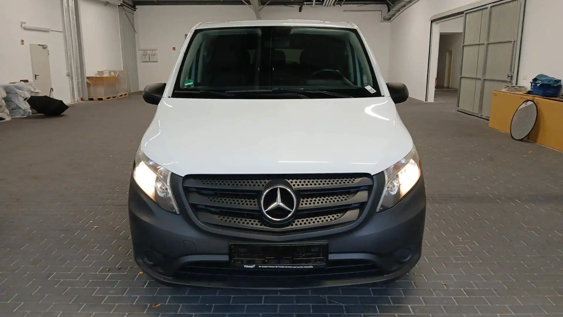 Mercedes-Benz Vito Tourer extralang 9SZ NAVI STANHEIZ AHK TAXI Weiß - 2