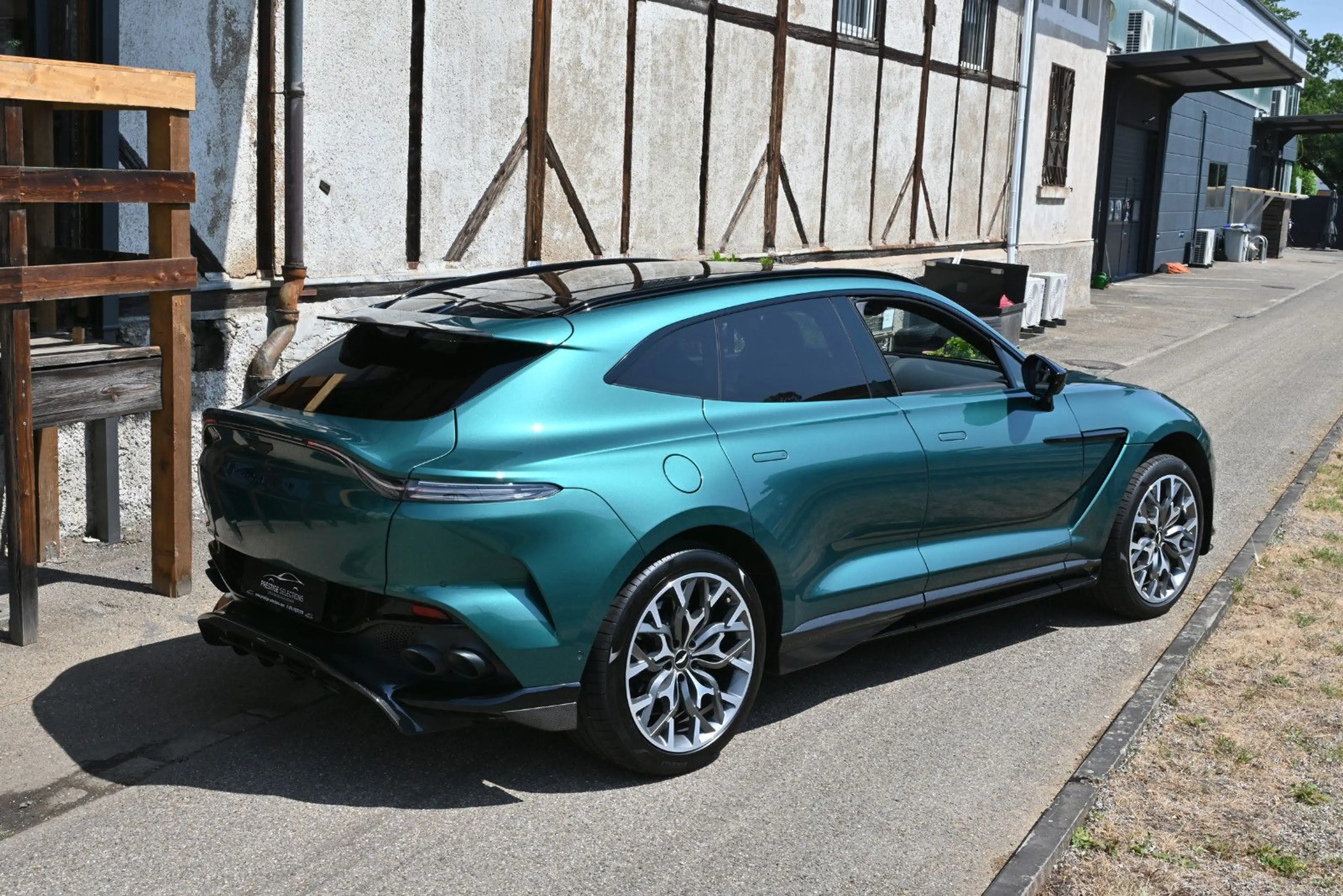 Aston Martin DBX 707/Abs.Voll!/Carbon/Folie/Echte Vollaussta! — photo 15