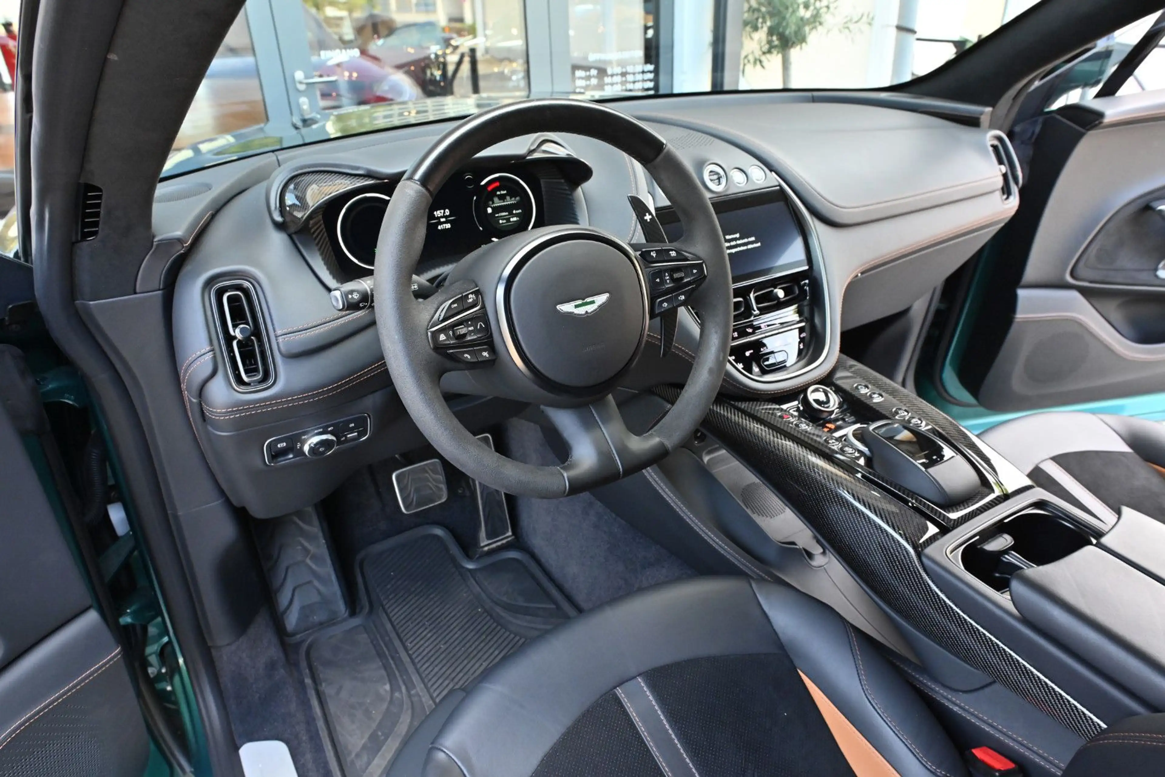 Aston Martin DBX 707/Abs.Voll!/Carbon/Folie/Echte Vollaussta! — photo 2