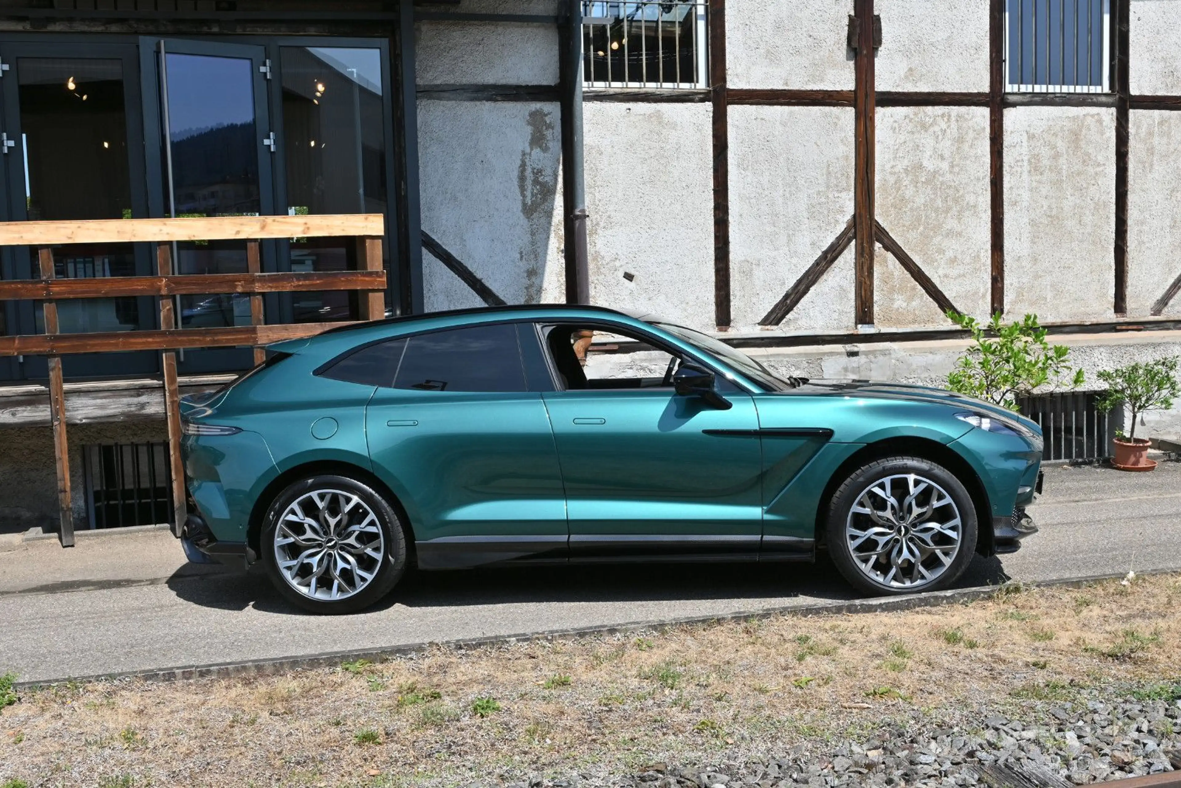Aston Martin DBX 707/Abs.Voll!/Carbon/Folie/Echte Vollaussta! — photo 3