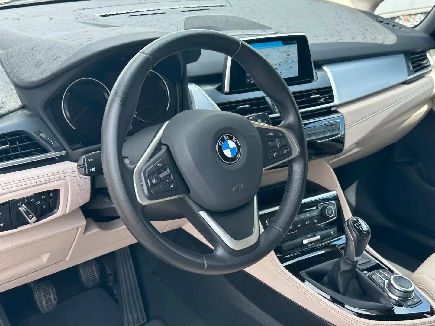 BMW 216 216 d Active Tourer Luxury Line Leder LED NAVI Blanc - 2