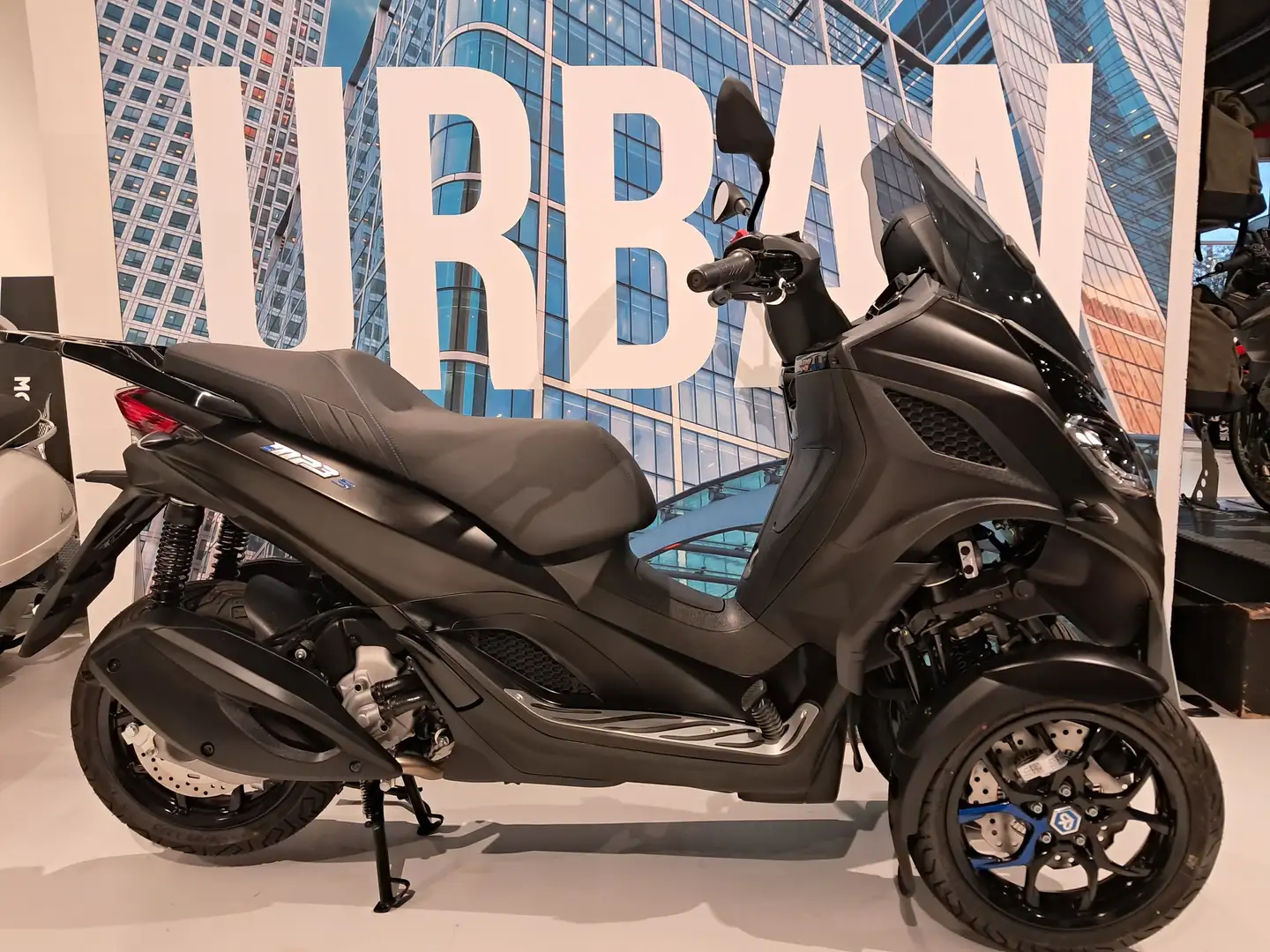 Piaggio MP3 310 Sport HPE Nero - 1
